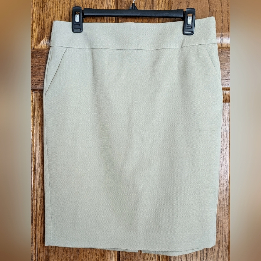 JCrew Khaki Wool Pencil Skirt - Size 6